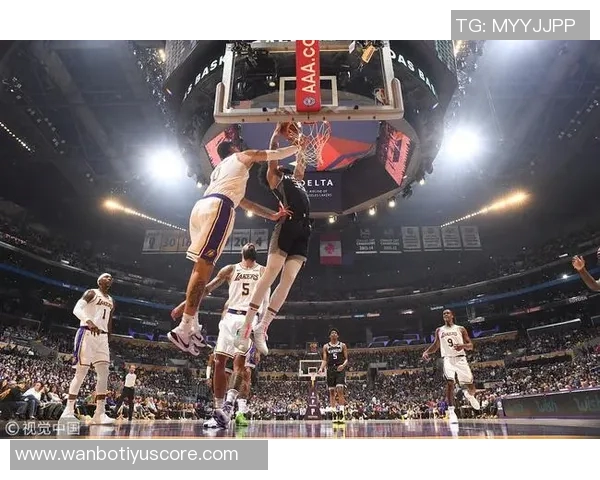 巴格利表现亮眼18分钟内高效拿下14分7板3助攻展现全面能力