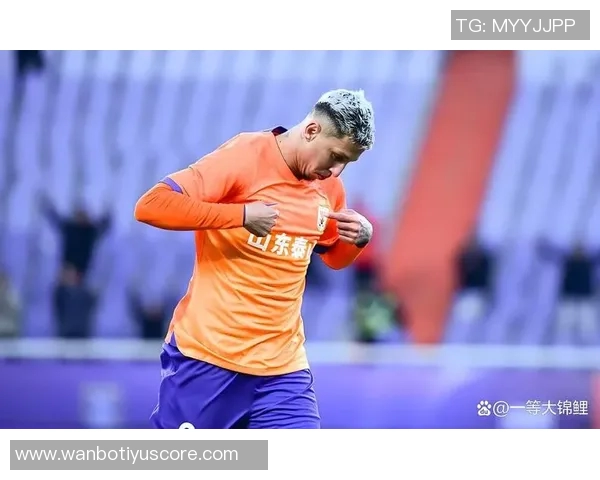 瓦科推射遗憾击中立柱泽卡精彩直塞未能转化为进球